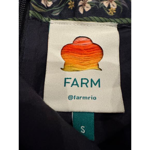 FARM Rio Flowers Arch Wrap Front Mini Skirt - Vibrant Floral - Picture 5 of 5